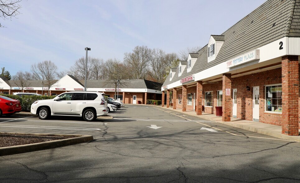 217 Clarksville Rd, West Windsor, NJ à louer - Photo du bâtiment - Image 2 de 9