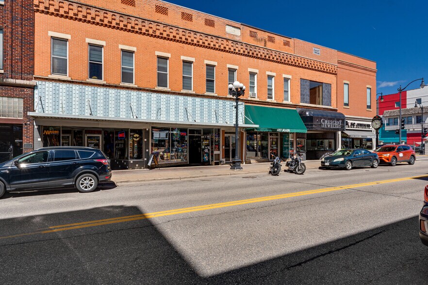 423 Main St, La Crosse, WI à vendre - Photo du bâtiment - Image 3 de 13