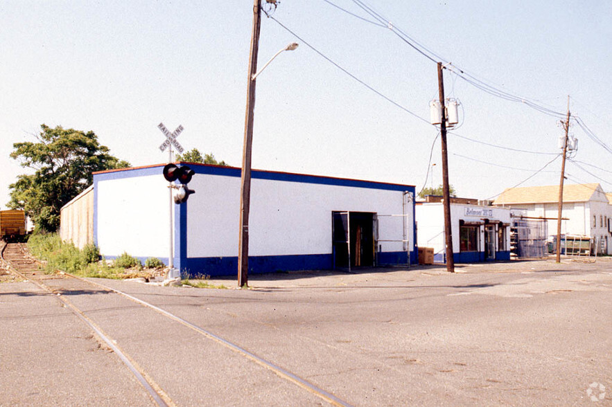 112 Monroe St, Garfield, NJ for sale - Primary Photo - Image 1 of 1