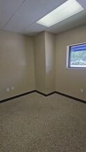 13610 Poplar Cir, Conroe, TX à louer - Vidéo sur l’inscription commerciale
