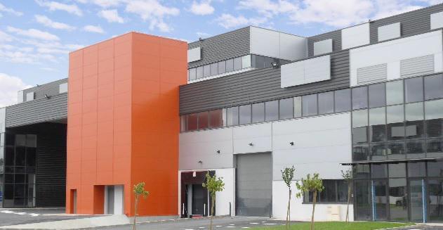 Industriel dans Saint-Denis à louer - Photo du bâtiment - Image 3 de 14