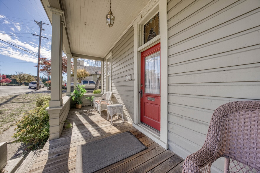 825 N Forbes St, Lakeport, CA for sale - Building Photo - Image 3 of 37