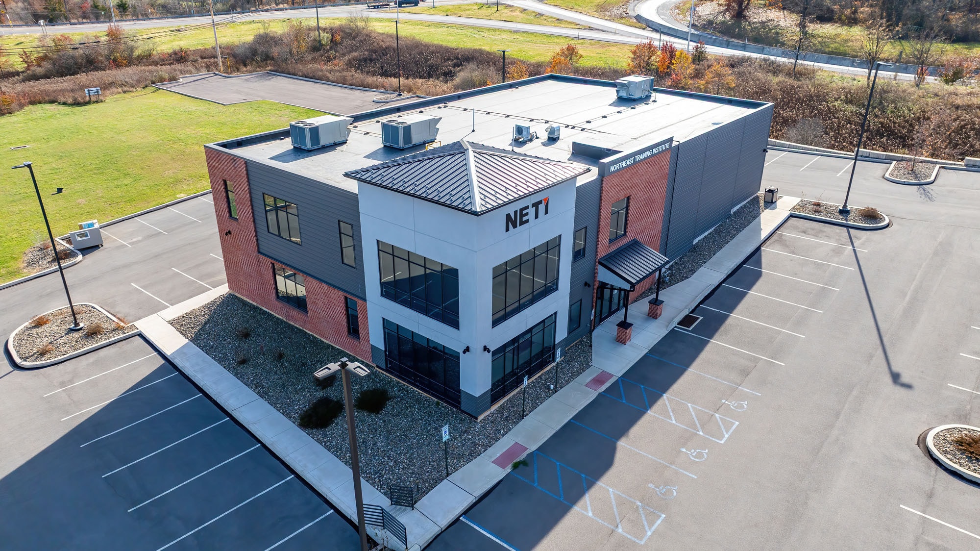 1025 Alliance Park Dr, Bloomsburg, PA for lease Primary Photo- Image 1 of 37