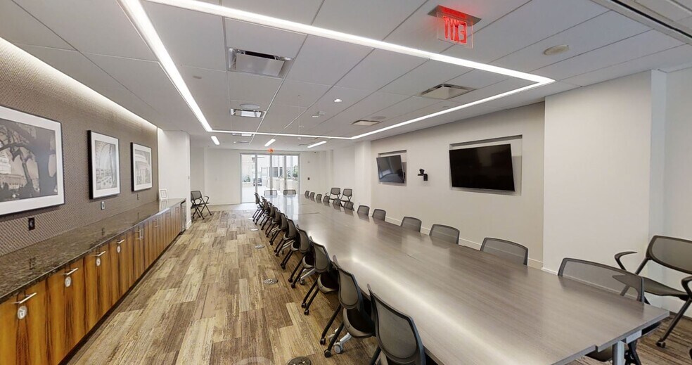 1100 13th St NW, Washington, DC à louer - Numérisation 3D de Matterport - Image 3 de 17