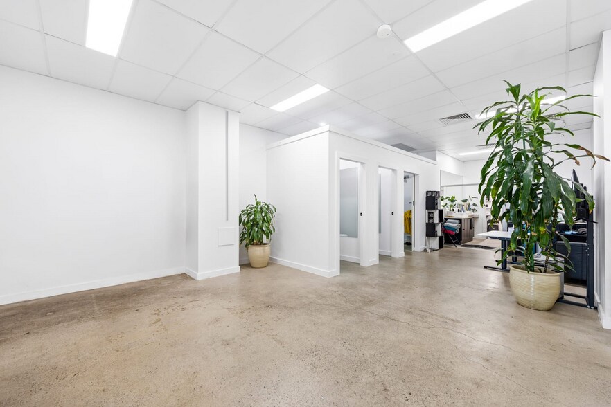 244 Oxford St, Paddington for sale - Interior Photo - Image 2 of 7