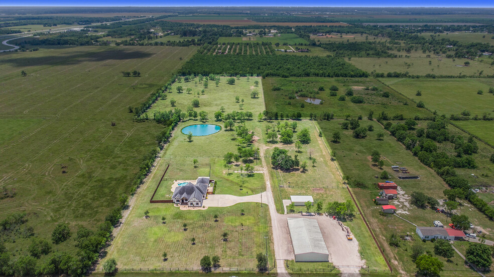 2510 County Road 758, Rosharon, TX à vendre - Photo du bâtiment - Image 1 de 1