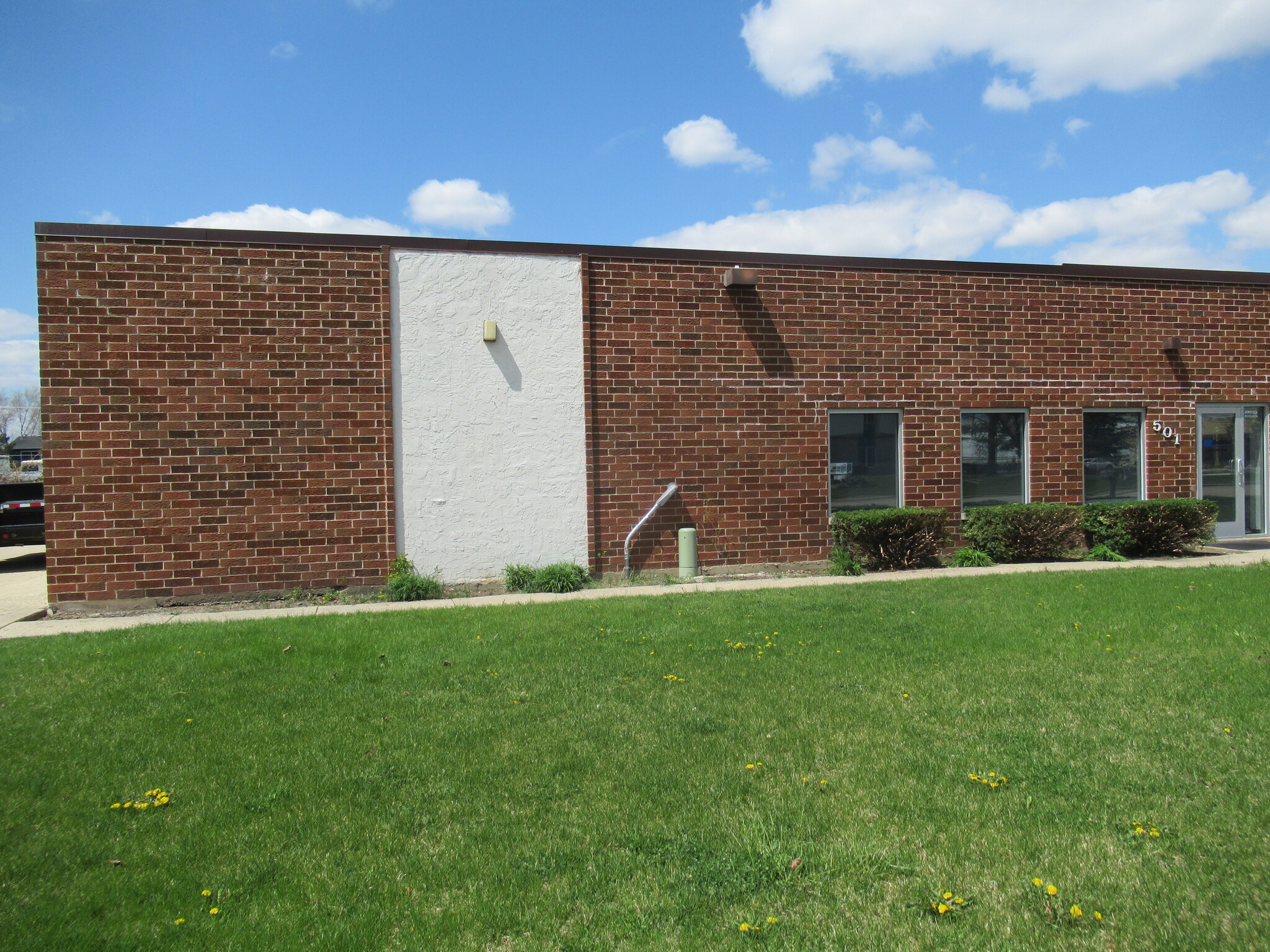 501-B Earl Rd, Shorewood, IL for sale Building Photo- Image 1 of 1