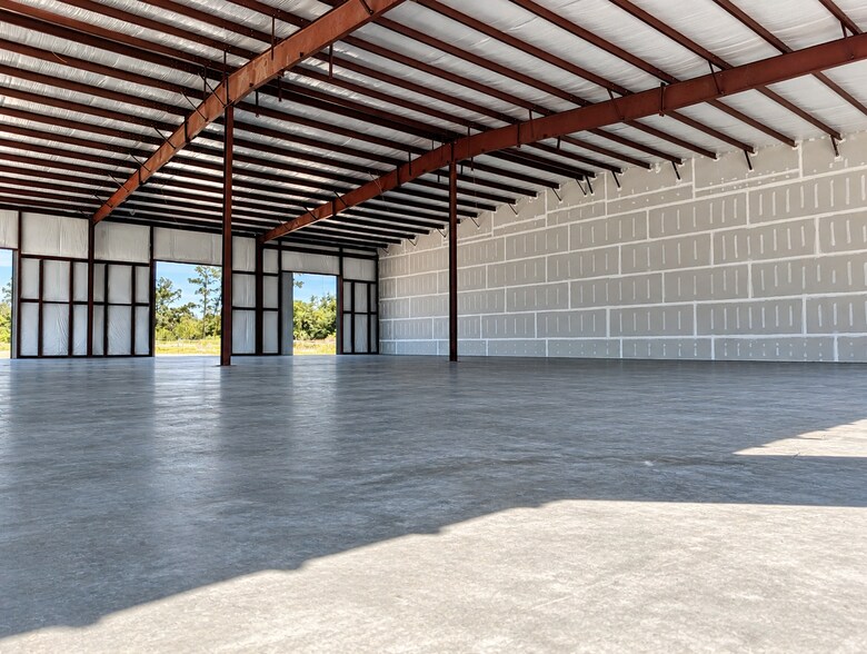 2505 Industrial Dr, Panama City, FL à louer - Photo intérieure - Image 3 de 3