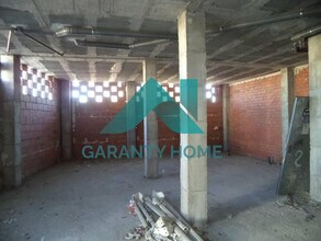 Retail in Cáceres, Cáceres for lease Interior Photo- Image 2 of 5