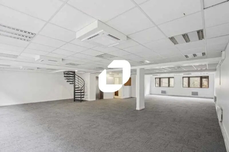 17 Rue D'Orleans, Neuilly-sur-Seine à louer - Photo intérieure - Image 3 de 9