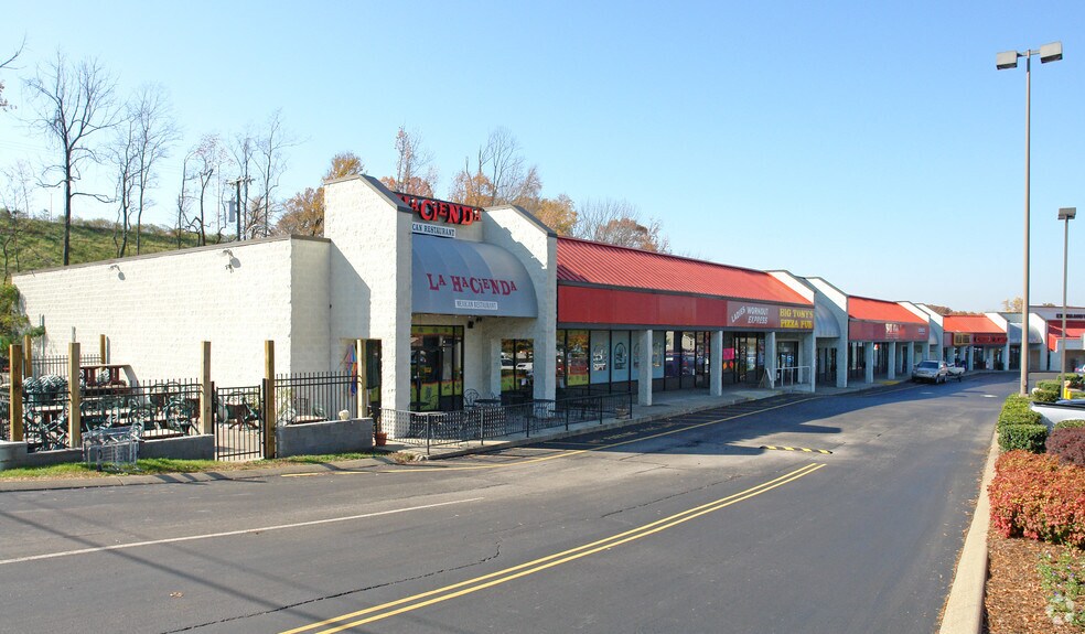 3634-3688 Bell Rd, Nashville, TN à louer - Photo du bâtiment - Image 2 de 2