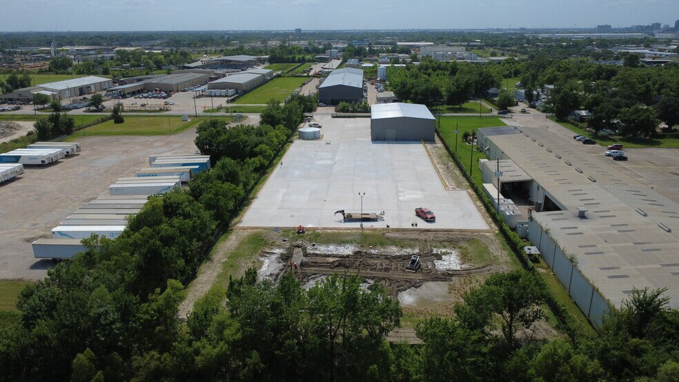 14508 Reeveston Rd, Houston, TX à louer - Photo du bâtiment - Image 2 de 2