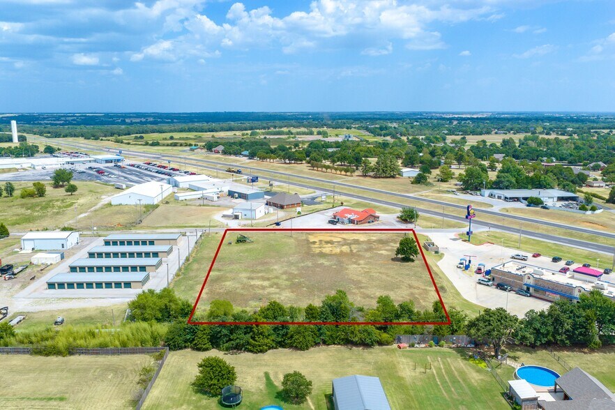 Oak Dr, Blanchard, OK à vendre - Photo du bâtiment - Image 2 de 25