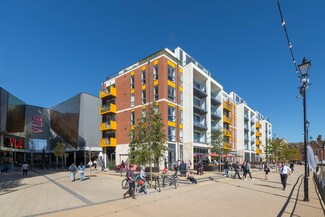 Plus de détails pour Riverside Sq, Bedford - Commerce de détail à louer