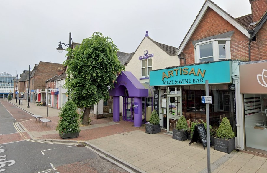 25 High St, Eastleigh for sale - Primary Photo - Image 1 of 6