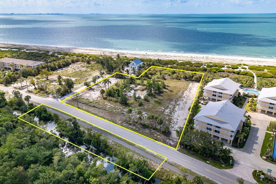 555 E Gulf Dr, Sanibel, FL for sale - Building Photo - Image 3 of 15