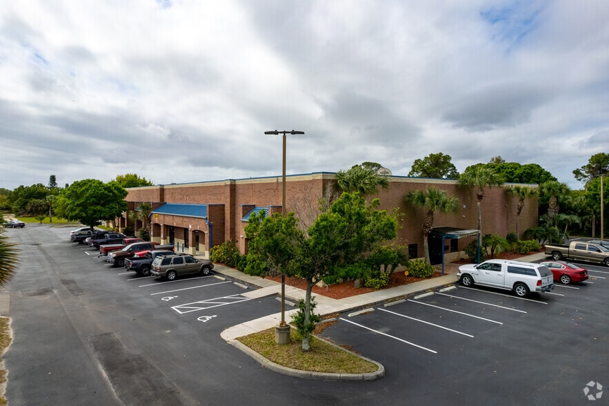 115 Alma Blvd, Merritt Island, FL for sale - Building Photo - Image 3 of 7
