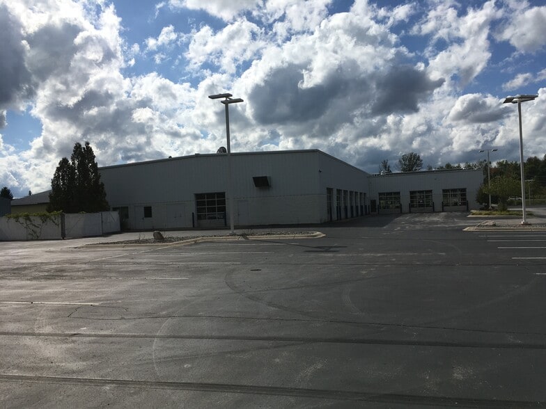 3570 N US Highway 31 S, Traverse City, MI for lease - Building Photo - Image 3 of 4