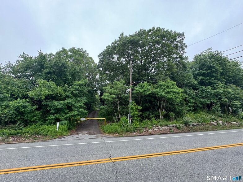 811 Stonington Rd, Stonington, CT for sale - Building Photo - Image 2 of 8