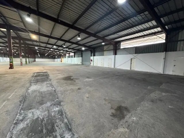 Industrial in Le Muy for lease - Interior Photo - Image 3 of 6