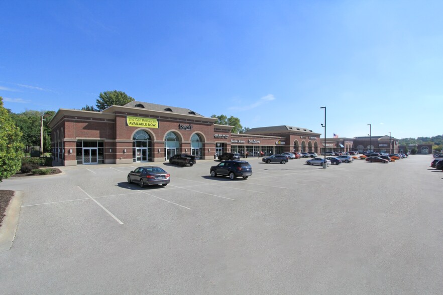 2501 S 90th St, Omaha, NE à louer - Photo du bâtiment - Image 3 de 6