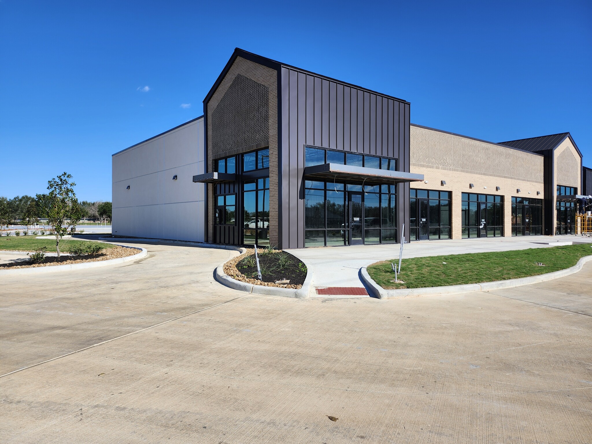 7355 Main st, Fulshear, TX à louer Photo intérieure- Image 1 de 2