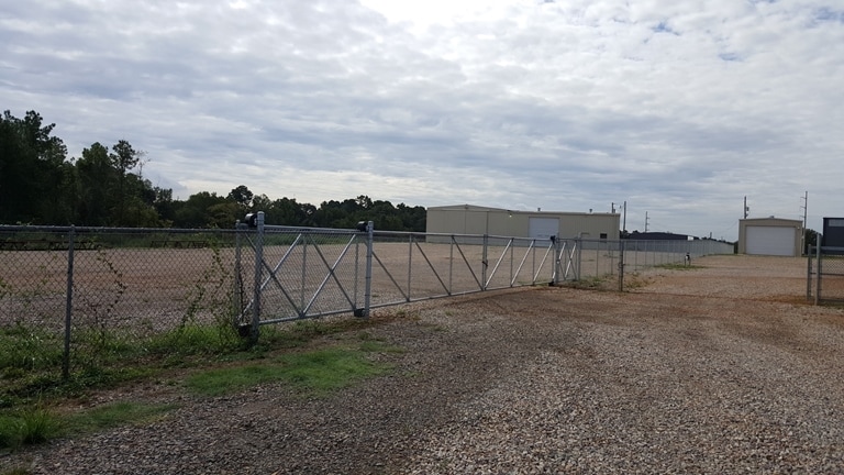 820 W Harrison Rd, Longview, TX for lease - Building Photo - Image 2 of 10