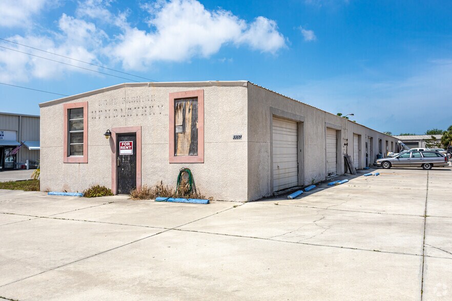 5309 Shirley St, Naples, FL for sale - Primary Photo - Image 1 of 2