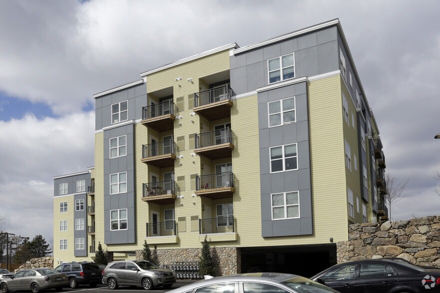 587 Connecticut Ave, Norwalk, CT à vendre - Photo du bâtiment - Image 2 de 27