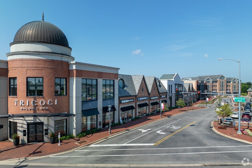 720 Waukegan Rd, Deerfield, IL à louer - Photo principale - Image 3 de 11