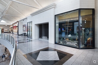 40820 Winchester Rd, Temecula, CA for lease Interior Photo- Image 2 of 4