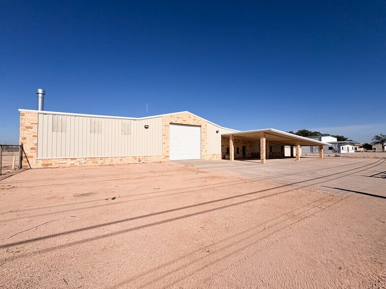 2324 FM 715, Midland, TX à vendre - Photo du bâtiment - Image 3 de 53