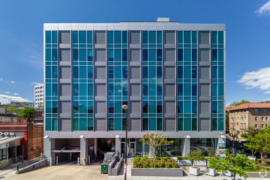 2001 S St NW, Washington, DC à louer - Photo du bâtiment - Image 2 de 7