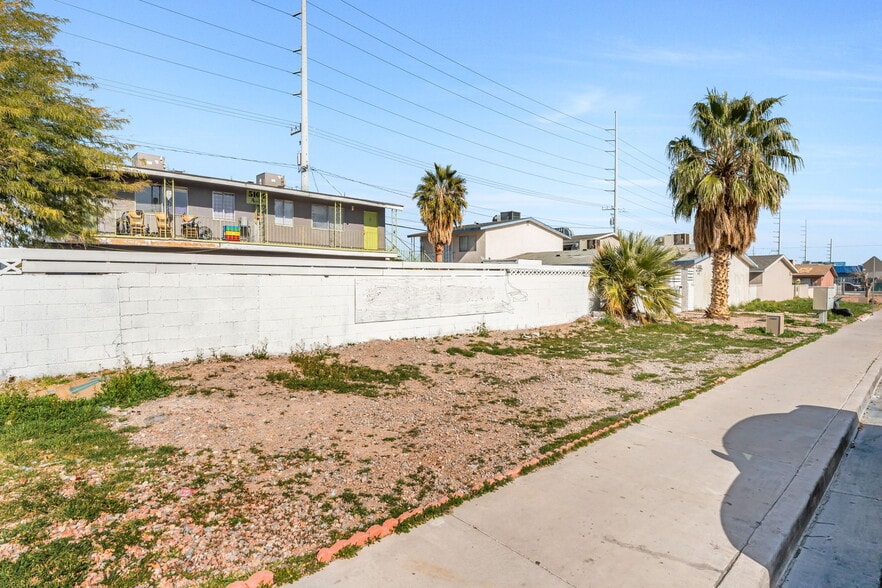 5100 Pebble Beach Blvd, Las Vegas, NV for sale - Building Photo - Image 3 of 17