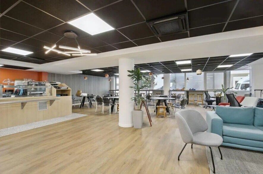 Bureau dans Levallois-Perret à louer - Photo intérieure - Image 3 de 9