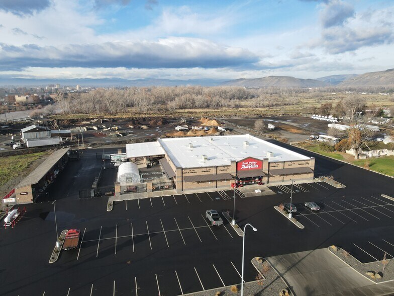 104 Butterfield Rd, Yakima, WA à vendre - Photo du bâtiment - Image 2 de 52