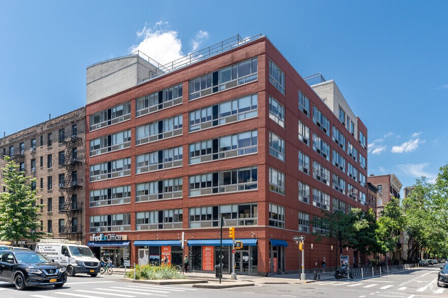 189 Eighth Ave, New York, NY for sale - Primary Photo - Image 1 of 1