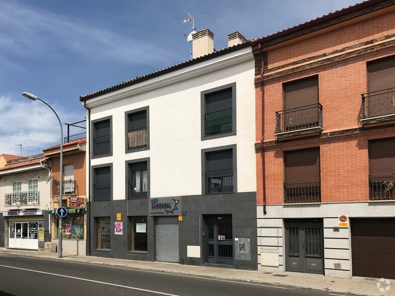 Calle Real, 11, Paracuellos de Jarama, Madrid for sale - Building Photo - Image 2 of 39
