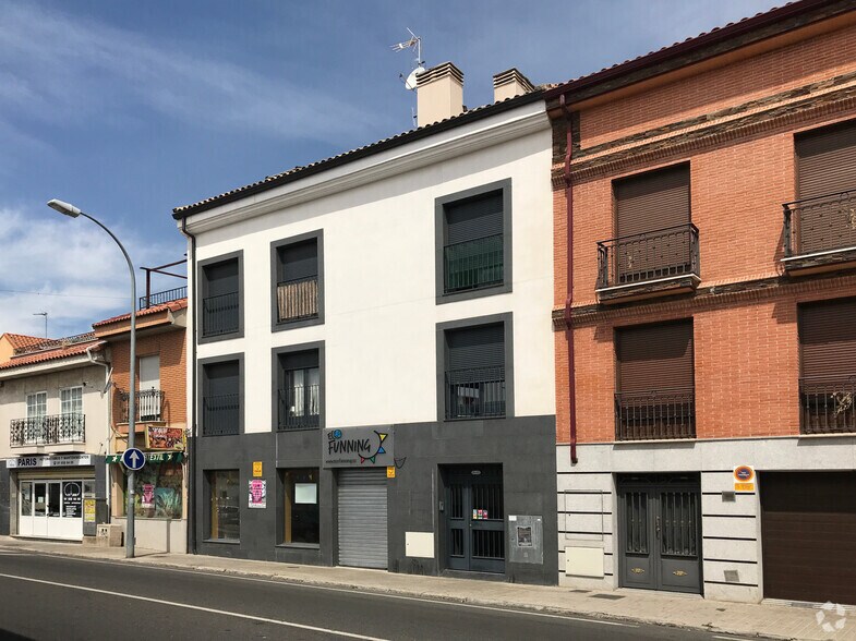 Calle Real, 11, Paracuellos de Jarama, Madrid à vendre - Photo du bâtiment - Image 2 de 39