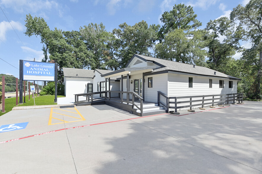 16495 Highway 105 W, Montgomery, TX for lease - Primary Photo - Image 1 of 29