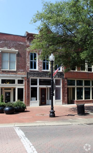 105 Hay St, Fayetteville, NC for sale - Primary Photo - Image 1 of 1