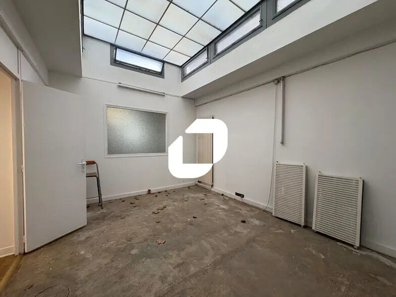 Bureau dans Versailles à louer - Photo intérieure - Image 3 de 9