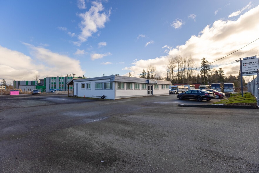 22867 Fraser Hwy, Langley, BC for lease - Building Photo - Image 2 of 6