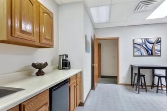 2175 N Academy Cir, Colorado Springs, CO for lease Interior Photo- Image 2 of 4