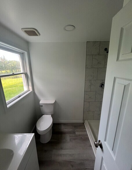 27131 Hubbards Rd, Remington, VA à louer - Photo du bâtiment - Image 3 de 15