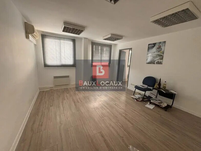 Industrial in Châteaurenard for sale - Interior Photo - Image 2 of 9