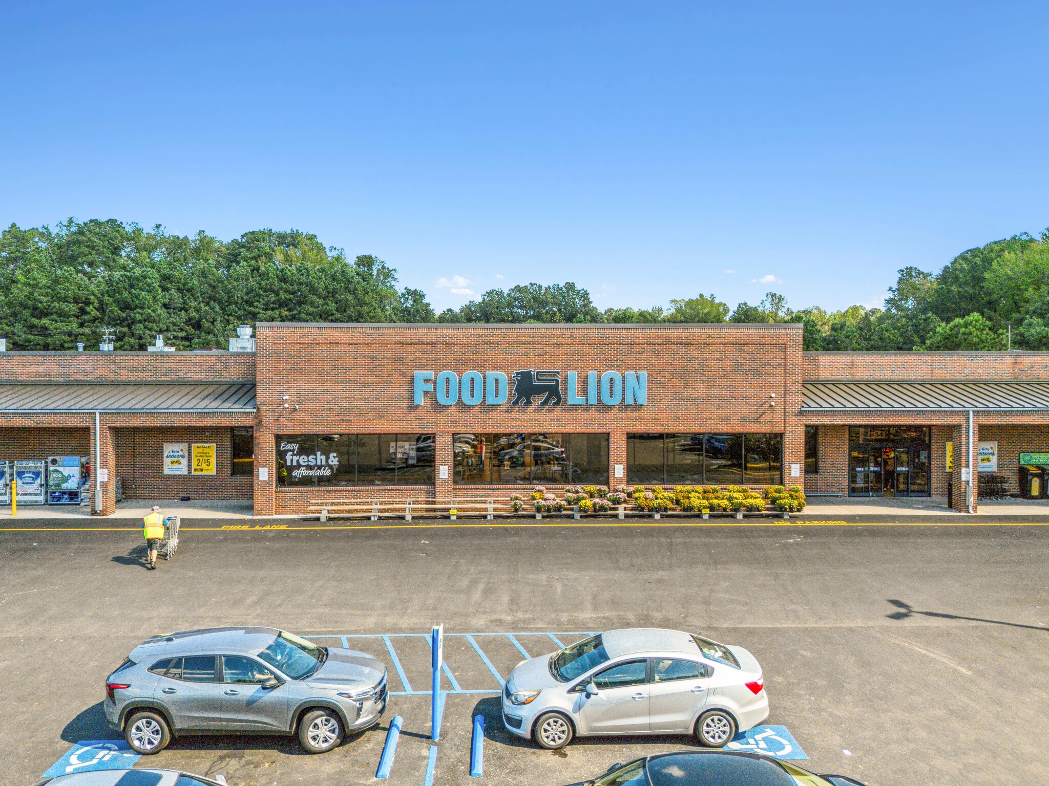 King William Ave Btwn Ogd St, West Point, VA for lease Building Photo- Image 1 of 16