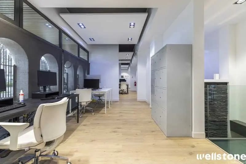 Office in Paris for sale - Interior Photo - Image 2 of 10