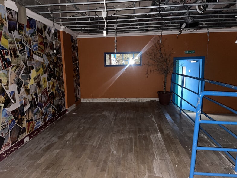 7 Douglas Bridge, Galashiels for sale - Building Photo - Image 3 of 6