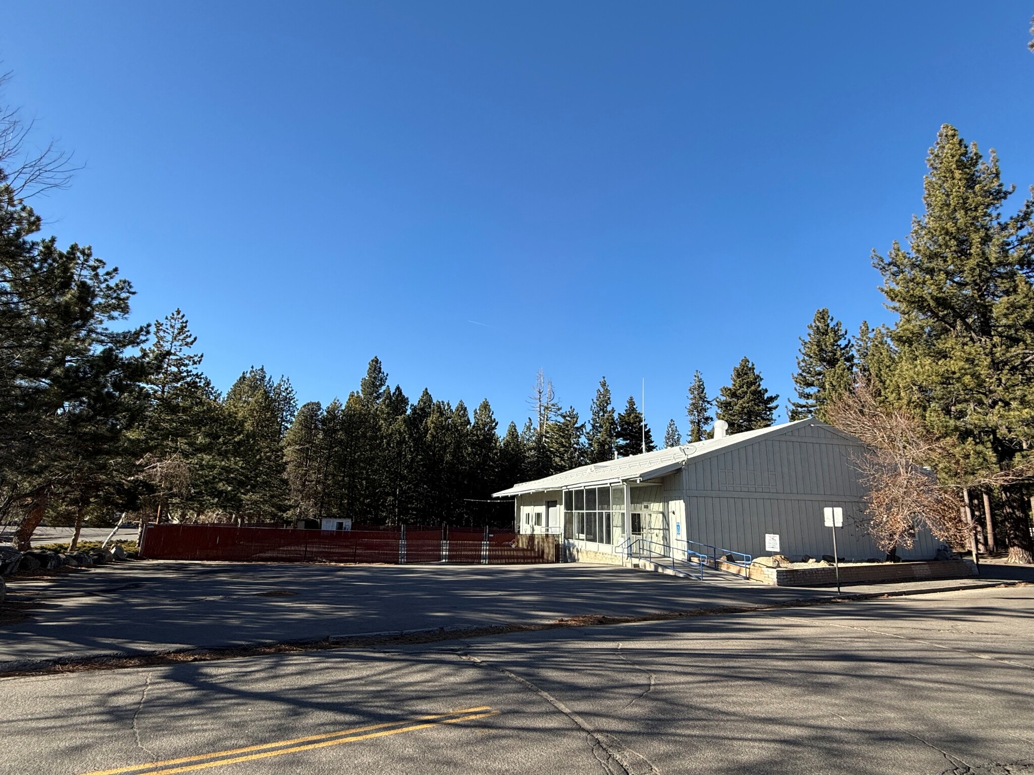 2071 Dunlap Dr, South Lake Tahoe, CA for sale Building Photo- Image 1 of 7